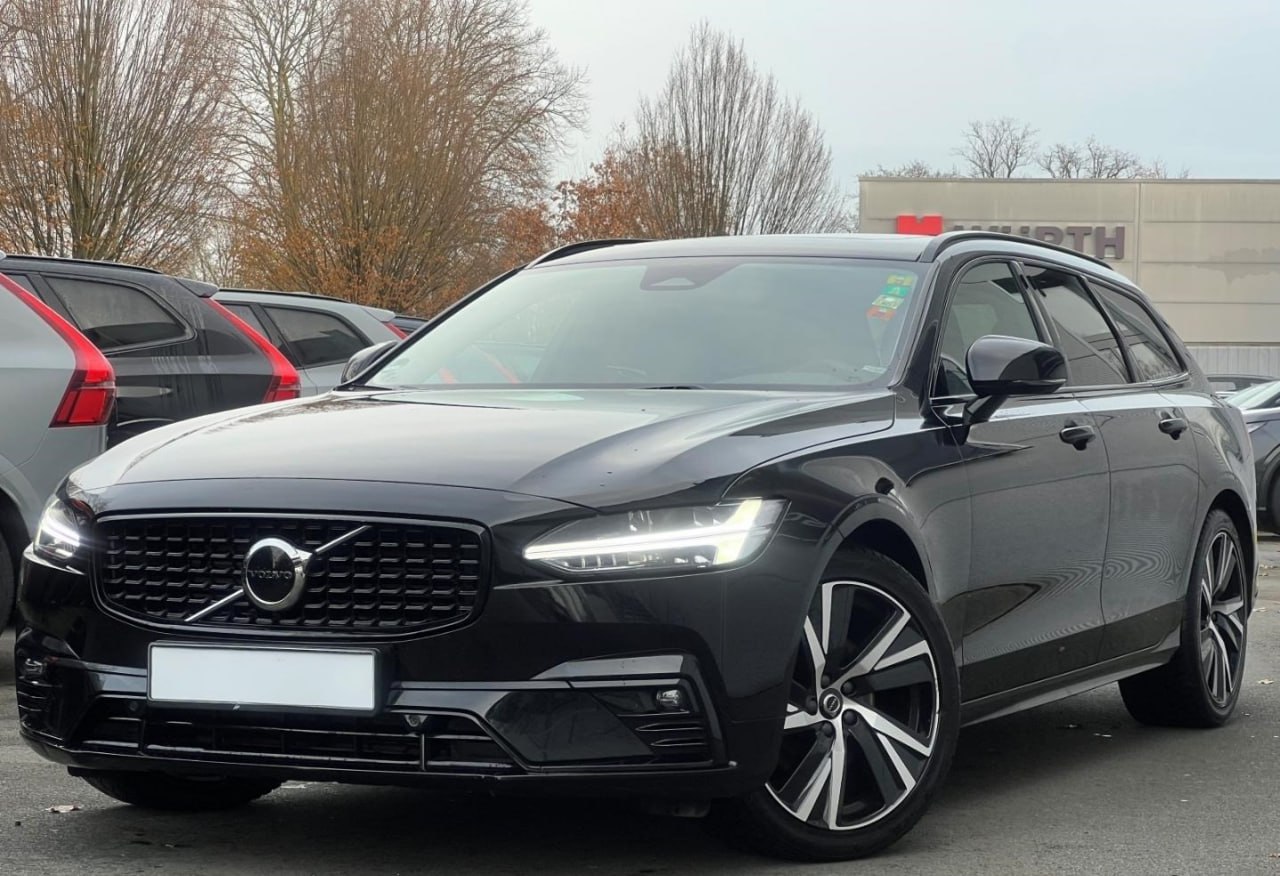 VOLVO V90