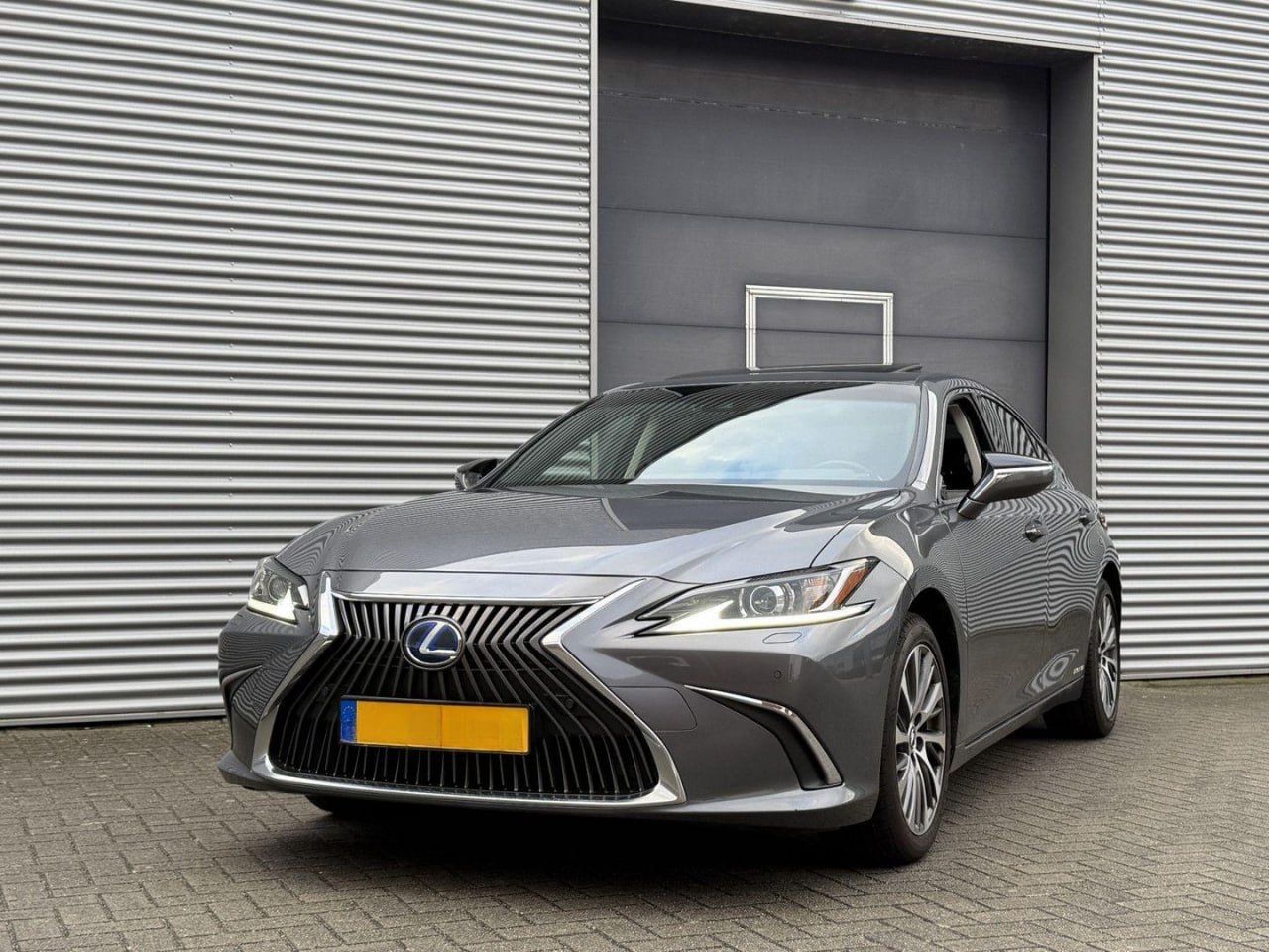 LEXUS ES 300h