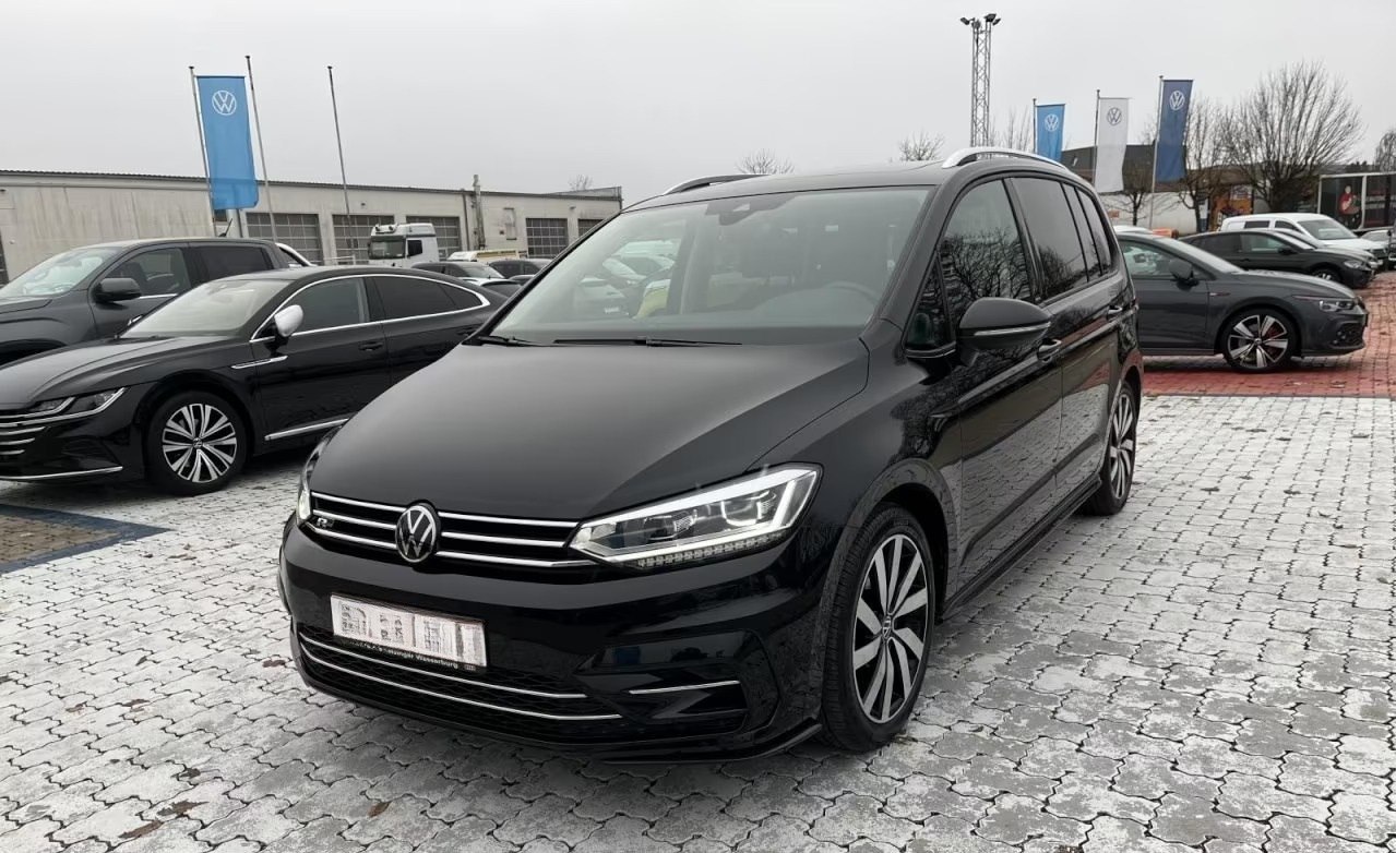 VOLKSWAGEN TOURAN