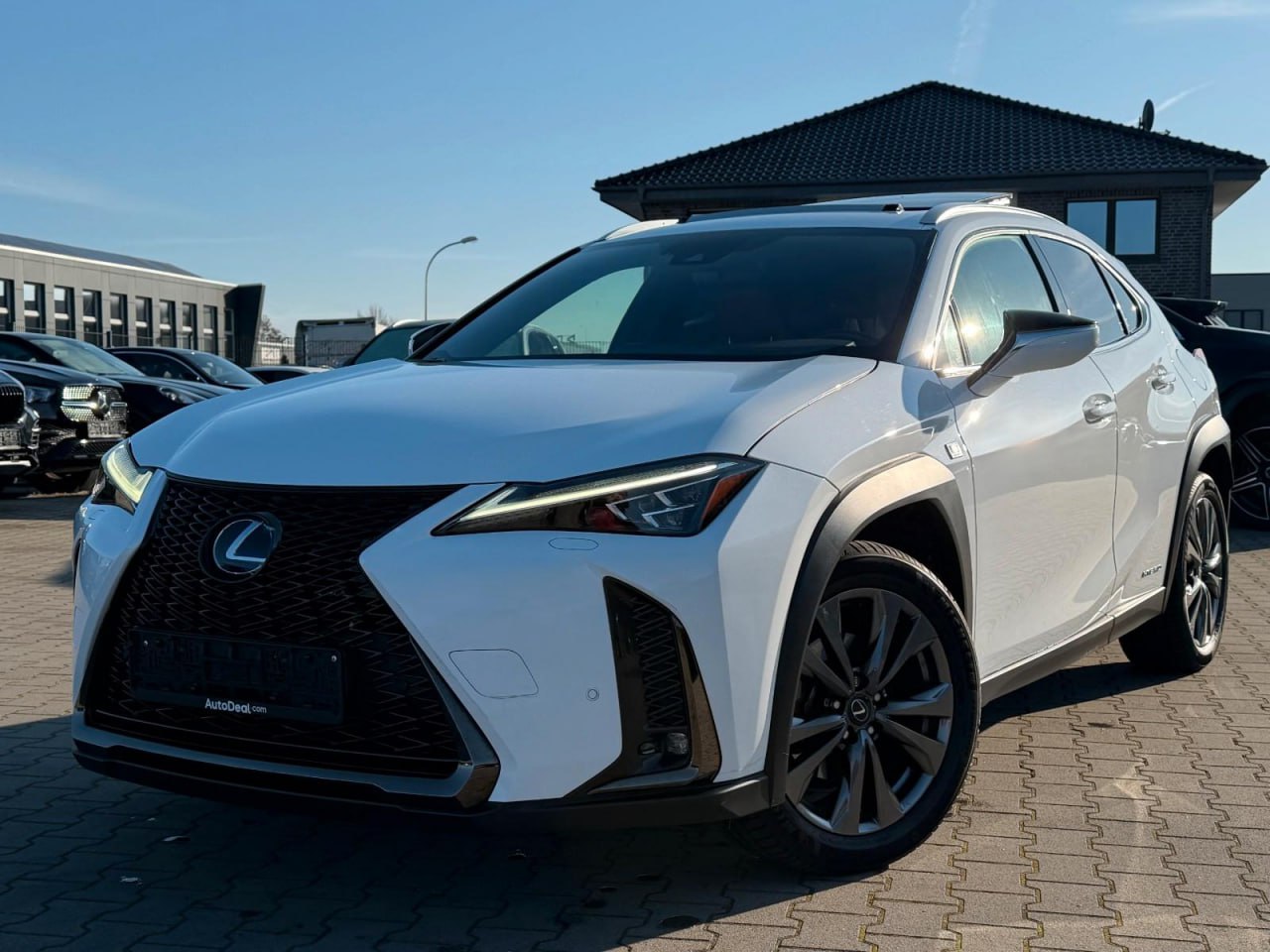 Lexus UX 250h