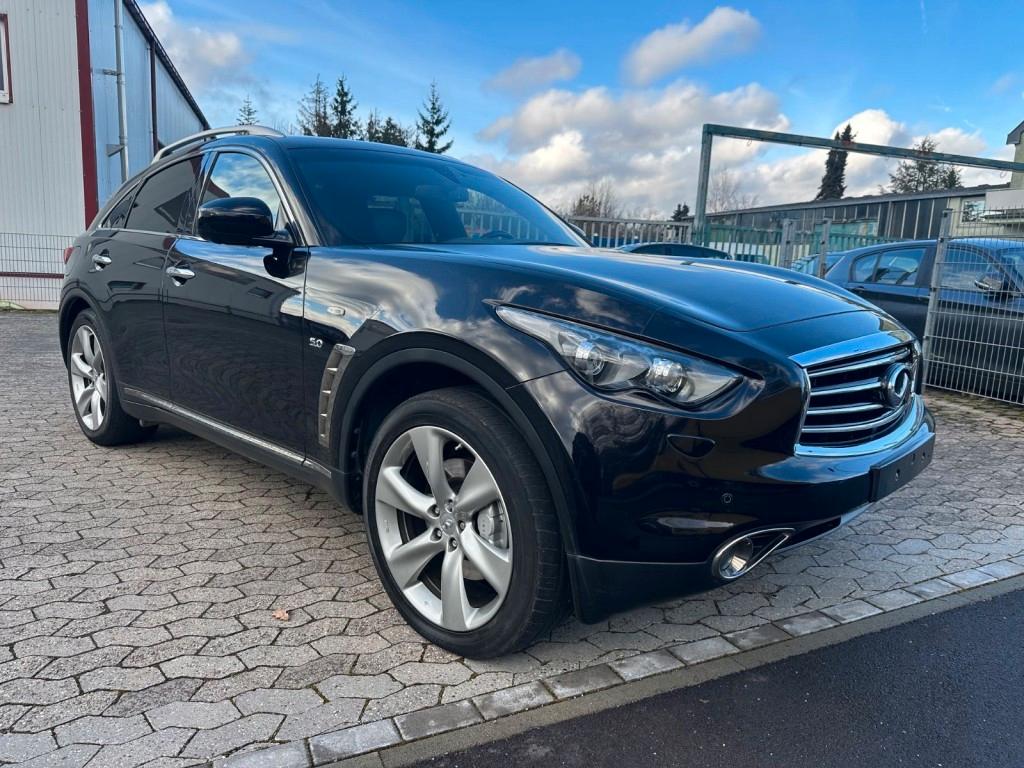 Infiniti QX70