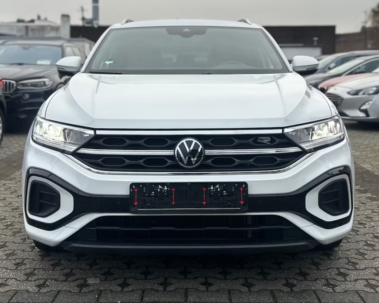 VOLKSWAGEN T-ROC